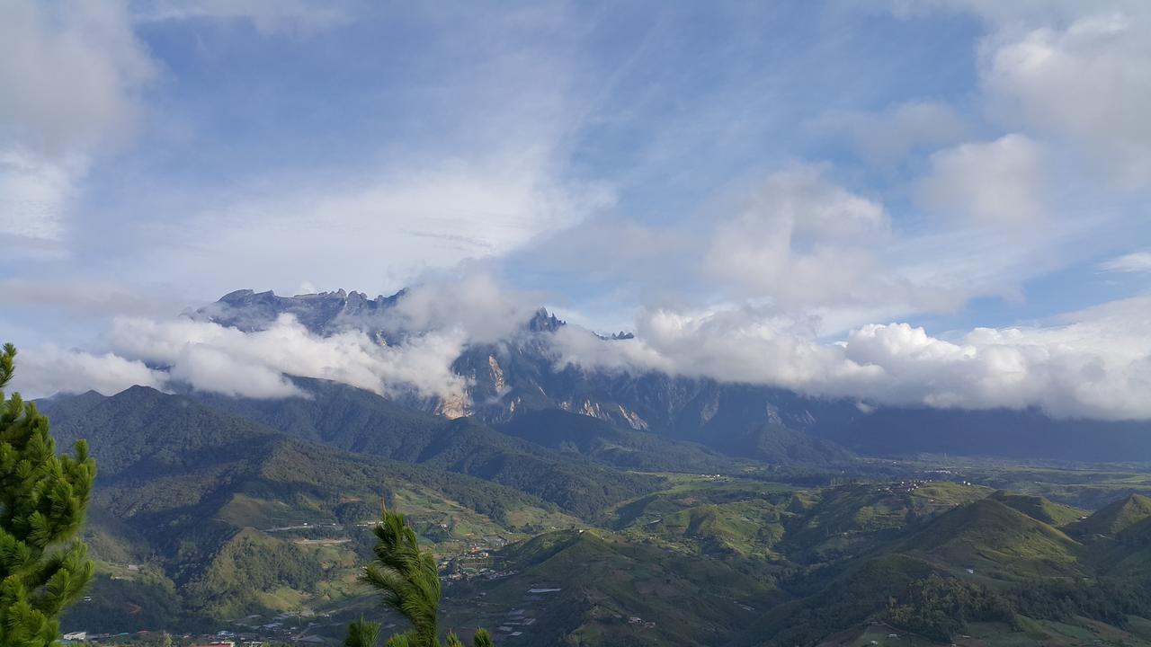 Crystal Hill R Hotel Kundasang Exterior photo